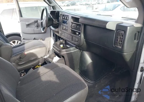 2018 GMC Savana 2500 Work Van из США, поврежденный, VIN 1GTW7AFG2J1912253